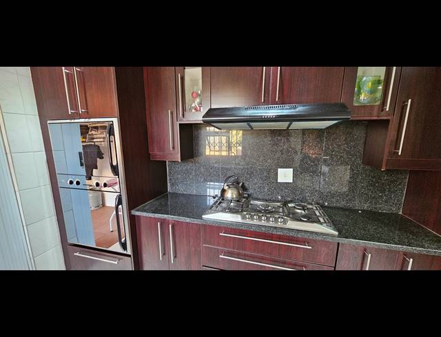 3 BEDROOM HOUSE FOR SALE IN ELANDSPARK